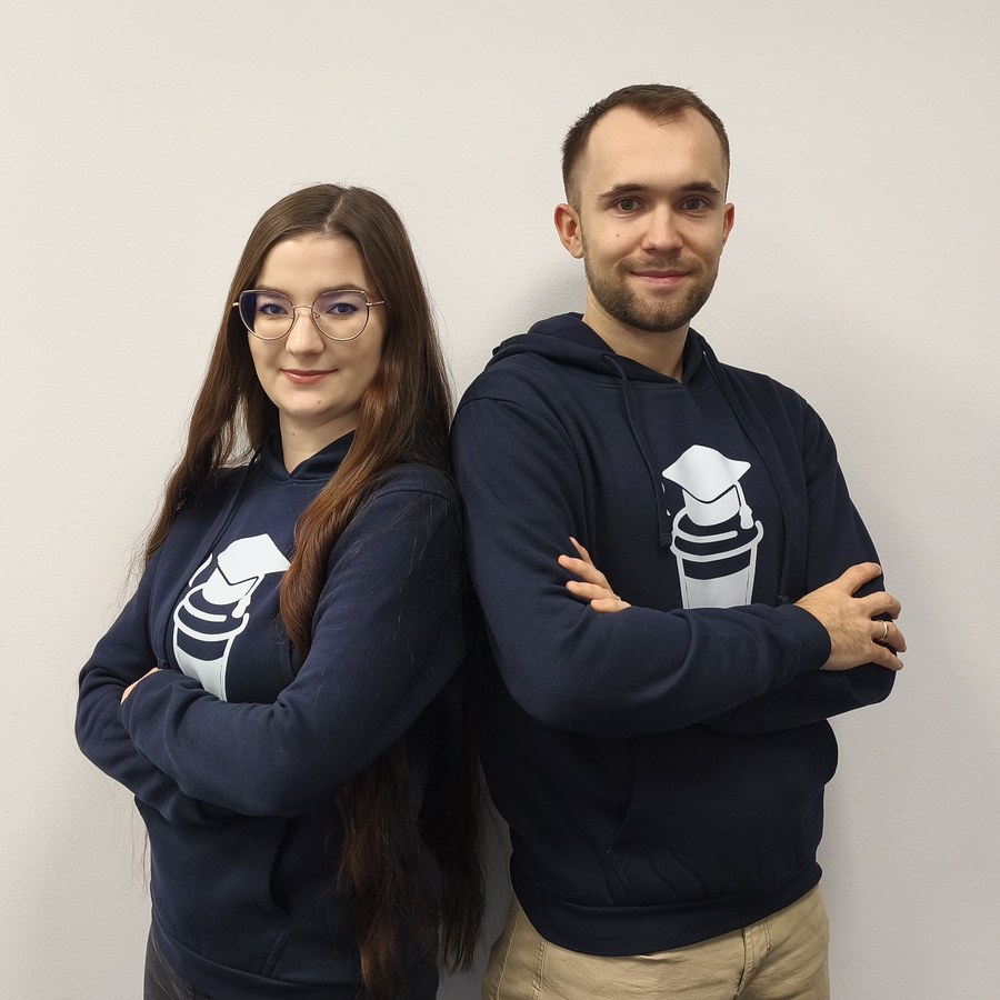Sara i Łukasz Adamczak, Korki na wynos